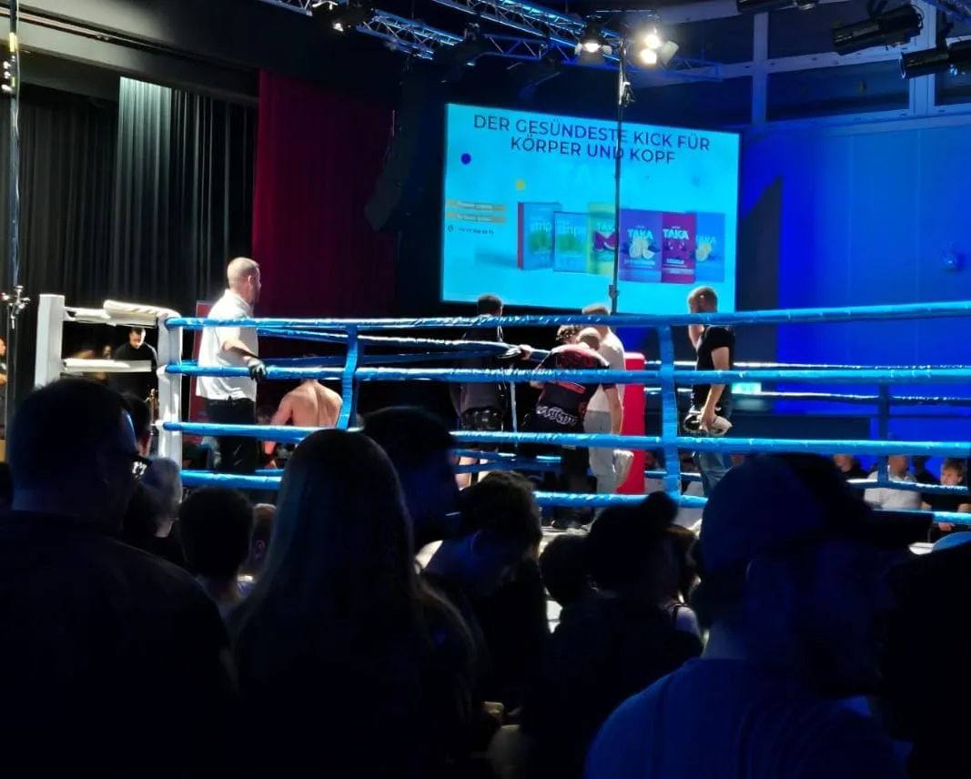Pioneer Legacy Team mit Jugendlichen – Zusammenhalt, Motivation und Wertevermittlung für die nächste Generation im Network Marketing